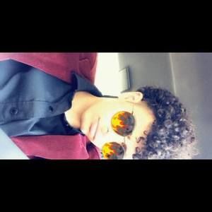 Meet your Posher, Mohamed